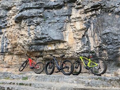 CASHBIKE, Loueur de Vélos à Lacave