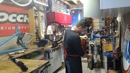 Sébastien LAMOURET, Réparateur Vélos/cycles, Atelier de Réparations Vélos à Hodent