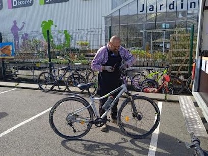 Atelier De Réparation La Vie A Deux Roues A Domicile, Atelier de Réparations Vélos à Bovel