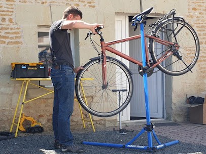 Cyclo Val, Atelier de Réparations Vélos à Pouançay