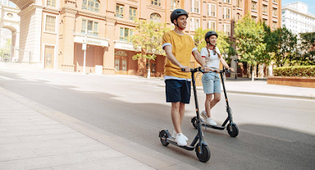 🛴 Electric Scooter For Rent - Location Trottinette Électrique À Paris 7/7 Service De Location De Vélos à Paris 05