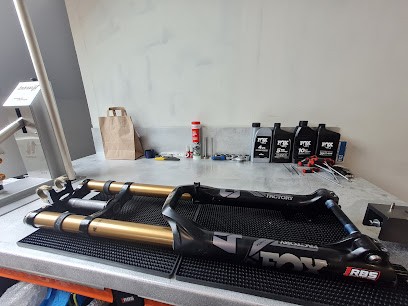 Repair Bike Suspension, Atelier de Réparations Vélos à Hasnon