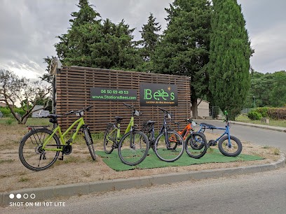 Stations Bee's vélos électriques - Lourmarin, Loueur de Vélos à Lourmarin