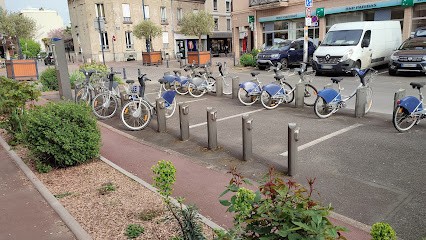 Station Cristolib N°3 (Rue du Général Leclerc - Centre Ancien), Loueur de Vélos à Créteil