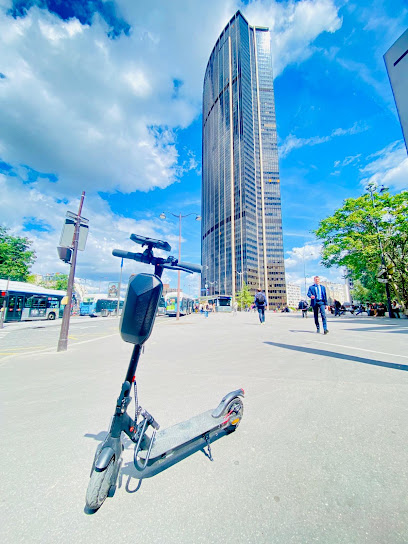 🛴​ Location Trottinette Électrique Paris - Escooter Rental Service De Location De Vélos à Paris 01