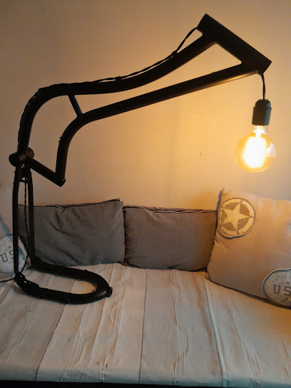 L'atelier De Fabe, Atelier De Réparation De Vélos à la Sentinelle