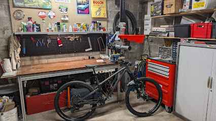 Bike Workshop, Atelier De Réparation De Vélos à Gond-Pontouvre
