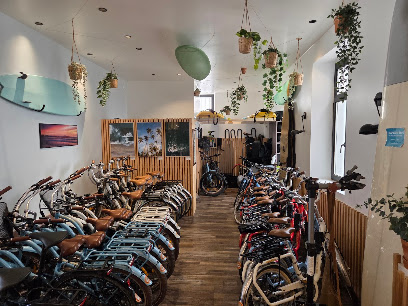 Charlie's Surf And Bike - Location De Vélos Et Planches De Surf 7J/7 À Saint Jean De Luz Et Alentours Service De Location De Vélos à Saint-Jean-de-Luz
