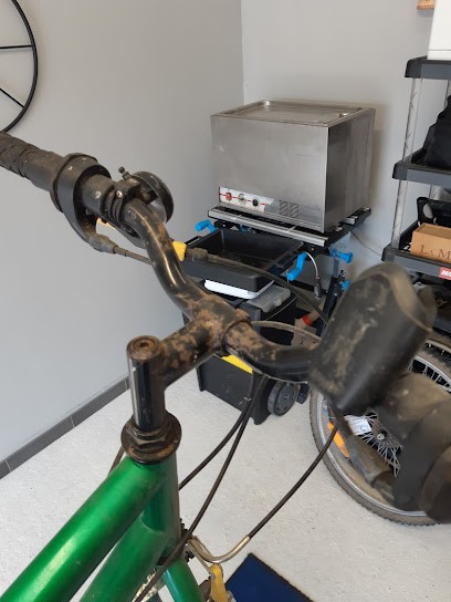 La Bicyclette d'Oliver, Atelier de Réparations Vélos à Yves