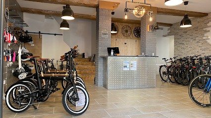 Ventoux Vélos Vintage : location - vente vélos - VAE - VTC - Course - Officine Mattio - Basso - Breezer, Loueur de Vélos à Malaucène