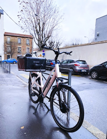 Flockee - Vélos. Location Vélo. Vélos Électriques Professionnels. Vélos De Livraison. Solutions De Mobilité Durable, Service De Location De Vélos à Saint-Ouen-sur-Seine