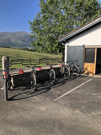 Muga Ride Location vtt électrique, Loueur de Vélos à Sare