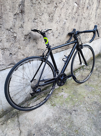 Maxi Veloz Atelier De Réparation De Vélos à Carrières-sur-Seine