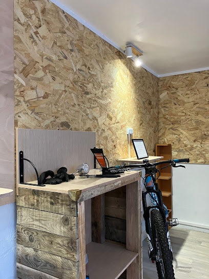 Vélopoldine Atelier De Réparation De Vélos à la Rochelle